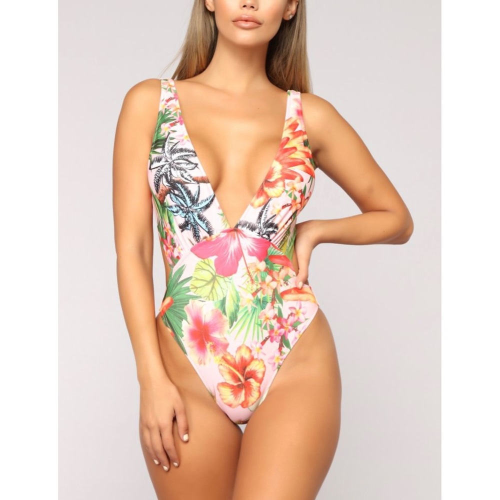 Fashion nova cut out one piece swim suit